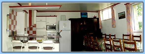 Cuisine équipée commune aux chambres (Plus de photos! cliquez!)